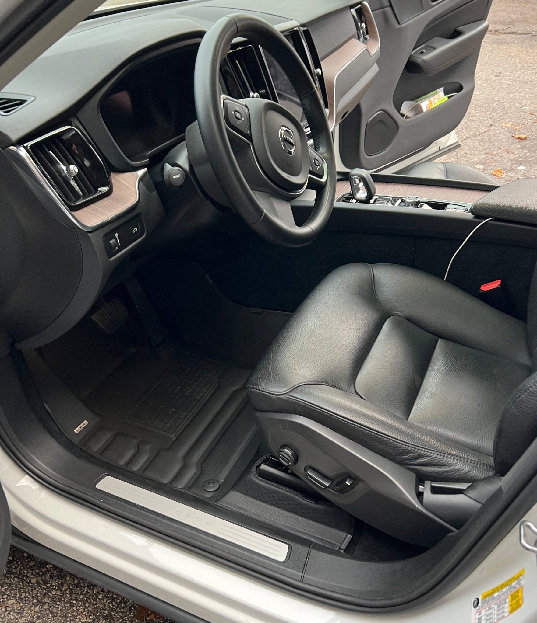 Volvo EX90 (7 SEAT)  Floor Mats 2026 | Covers Row 1,2 & 3